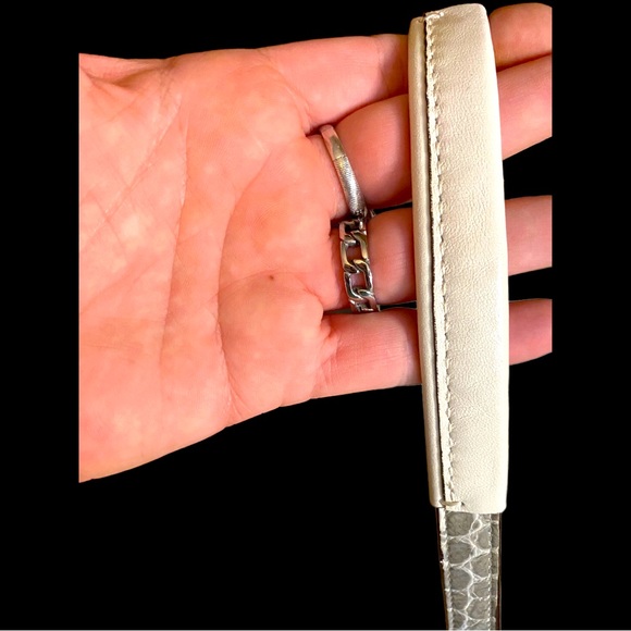 LIKE NEW! COACH Hobo White with Gray Crocodile Embellishments - Picture 6 of 12